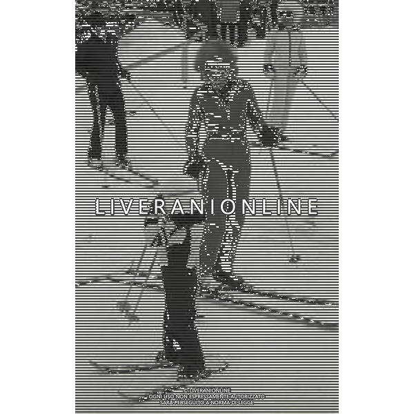1975 SAINT MORITZ -RETROSPETTIVA FARAH DIBA NELLA FOTO Farah Pahlavi nata Farah Diba è la vedova di Mohammad Reza Pahlavi, Scià dell\'Iran, ed ex imperatrice del moderno Iran. Anche se i titoli e le distinzioni dei Pahlavi in Iran sono stati aboliti dal governo islamico, è ancora formalmente imperatrice in seno alla casa imperiale NELLA FOTO FARAH DIBA SULLA NEVE AG ALDO LIVERANI SAS 