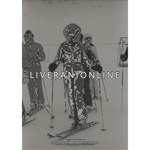 1975 SAINT MORITZ -RETROSPETTIVA FARAH DIBA NELLA FOTO Farah Pahlavi nata Farah Diba è la vedova di Mohammad Reza Pahlavi, Scià dell\'Iran, ed ex imperatrice del moderno Iran. Anche se i titoli e le distinzioni dei Pahlavi in Iran sono stati aboliti dal governo islamico, è ancora formalmente imperatrice in seno alla casa imperiale NELLA FOTO FARAH DIBA SULLA NEVE AG ALDO LIVERANI SAS 
