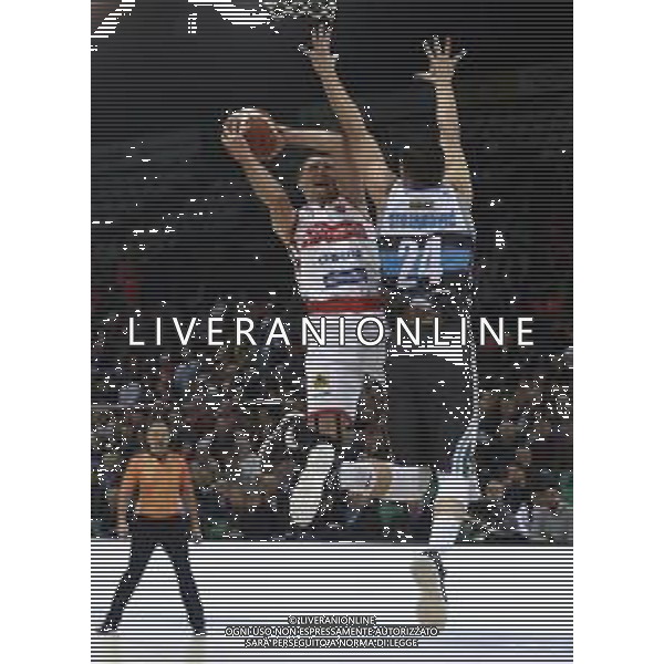 Basket Final Eight 2019 - Vanoli Basket Cremona vs Openjobmetis Pallacanestro Varese 14/02/2019 nella foto: Aleksa Avramovic (Openjobmetis Pallacanestro Varese) Stojanovic Vojislav (Vanoli Basket Cremona) ©Claudio Zamagni/Agenzia Aldo Liverani