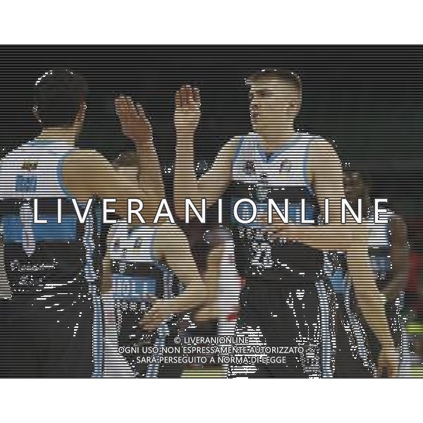 Basket Final Eight 2019 - Vanoli Basket Cremona vs Openjobmetis Pallacanestro Varese 14/02/2019 nella foto: Esultanza Peytin Aldridge (Vanoli Basket Cremona) Ruzzier Michele (Vanoli Basket Cremona) ©Claudio Zamagni/Agenzia Aldo Liverani