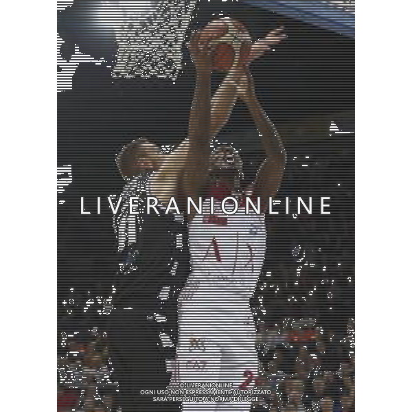Basket Final Eight 2019 - AX Armani Echange Milano vs Segafredo Virtus Bologna 14/02/2019 nella foto: Nunnally James (AX Armani Echange Milano) Brian Qvale (Segafredo Virtus Bologna) ©Claudio Zamagni/Agenzia Aldo Liverani