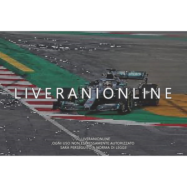 Lewis Hamilton (GBR) Mercedes AMG F1 W10 runs wide. 19.02.2019. Formula One Testing, Day Two, Barcelona, Spain. Tuesday. AG ALDO LIVERANI SAS-ONLY ITALY