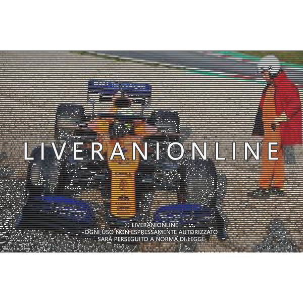 Lando Norris (GBR) McLaren MCL34 in the gravel trap. 21.02.2019. Formula One Testing, Day Four, Barcelona, Spain. Thursday. / AGENZIA ALDO LIVERANI SAS - ITALY ONLY EDITORIAL USE ONLY - F1 Testing Day Four Barcellona Spagna 21.02.2019