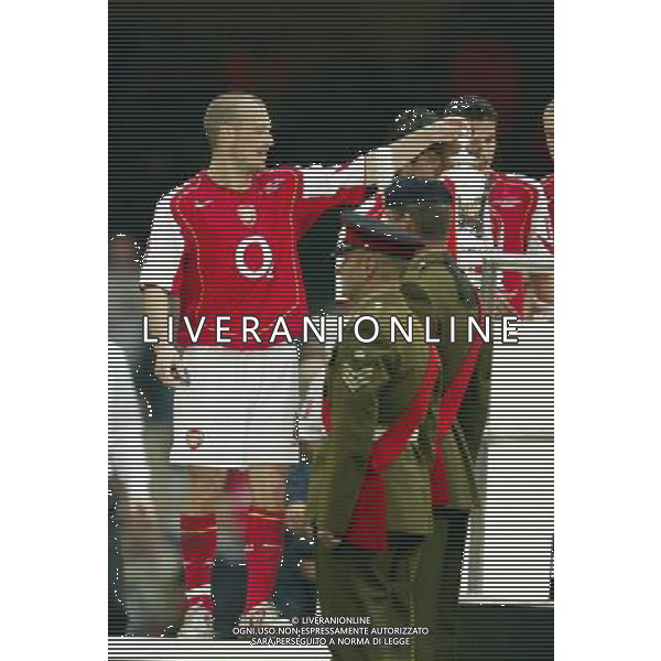 Arsenal FC - Manchester United FC-FA Cup Final in Cardiff at the Millennium stadium - 21/05/2005 nella foto Freddie Ljungberg con la coppa ph by Marcello Pozzetti : ©IPS Photo Agency/Agenzia Aldo liverani