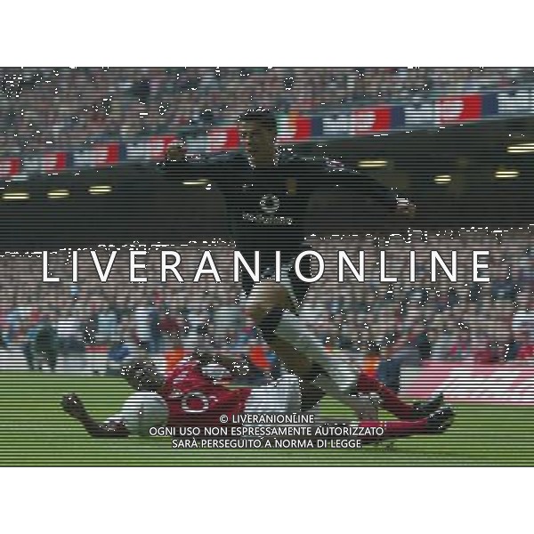 Arsenal FC - Manchester United FC-FA Cup Final in Cardiff at the Millennium stadium - 21/05/2005 nella foto Ronaldo e Lauten ph by Marcello Pozzetti : ©IPS Photo Agency/Agenzia Aldo liverani