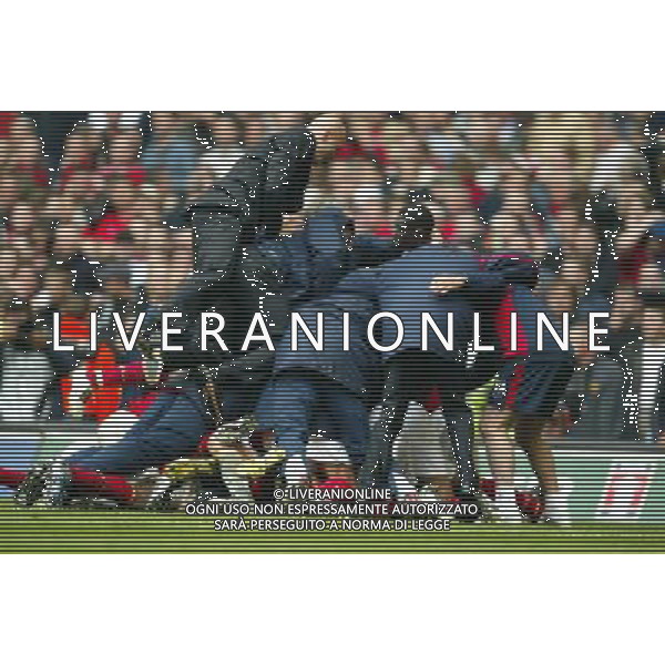 Arsenal FC - Manchester United FC-FA Cup Final in Cardiff at the Millennium stadium - 21/05/2005 nella foto esultanza arsenal ph by Marcello Pozzetti : ©IPS Photo Agency/Agenzia Aldo liverani