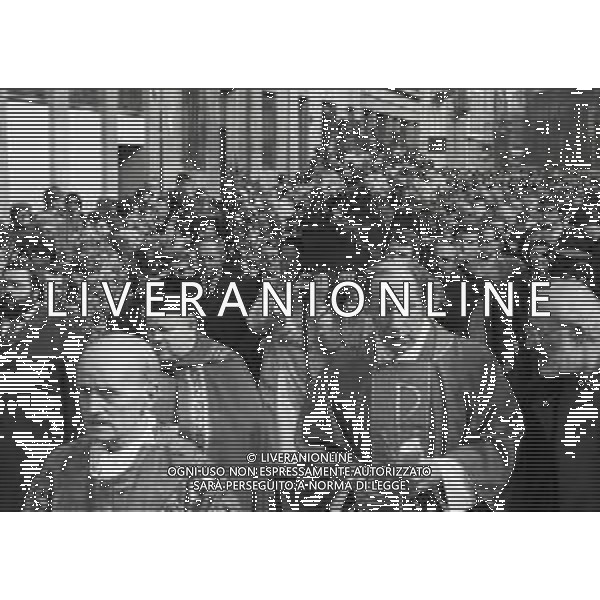 1987- MILANO FUNERALI DI MARIO FORMENTON IMPRENDITORE NELLA FOTO I FUNERALI AG ALDO LIVERANI SAS