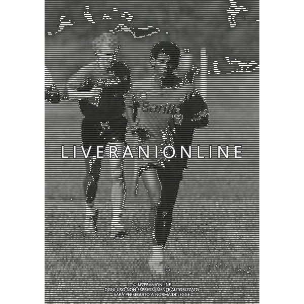 RETROSPETTIVA ALDAIR CALCIATORE NELLA FOTO ALDAIR CON LA MAGLIA DELLA ROMA AG ALDO LIVERANI SAS