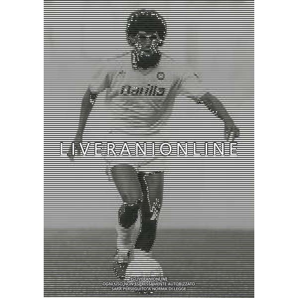 RETROSPETTIVA ALDAIR CALCIATORE NELLA FOTO ALDAIR CON LA MAGLIA DELLA ROMA AG ALDO LIVERANI SAS