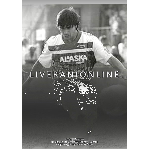 RETTROSPETTIVA ENNIO MASTALLI CALCIATORE NELLA FOTO ENNIO MASTALLI CON LA MAGLIA DEL LECCE AG ALDO LIVERANI SAS