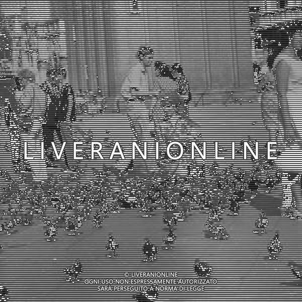 GONDOLA D\'ORO, Mostra internazionale di musica leggera, Lido di Venezia 1967 - RETROSPETTIVA Nella foto IVA ZANICCHI ©ARCHIVIO / AGENZIA ALDO LIVERANI SAS