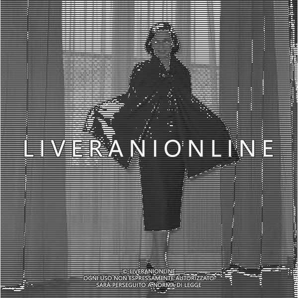 RETROSPETTIVA LUCIA BOSE\' ATTRICE E MISS ITALIA 1947 NELLA FOTO LUCIA BOSE\' A ROMA NEL 1951 AG ALDO LIVERANI SAS