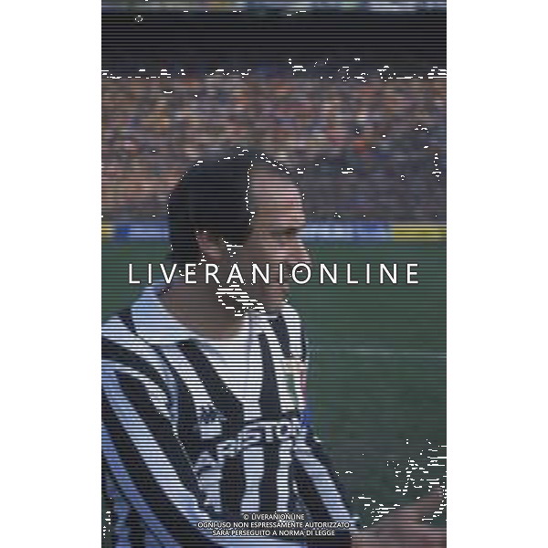 RETROSPETTIVA GIUSEPPE FURINO CALCIATORE NELLA FOTO GIUSEPPE FURINO CON LA MAGLIA DELLA JUVENTUS AG ALDO LIVERANI SAS