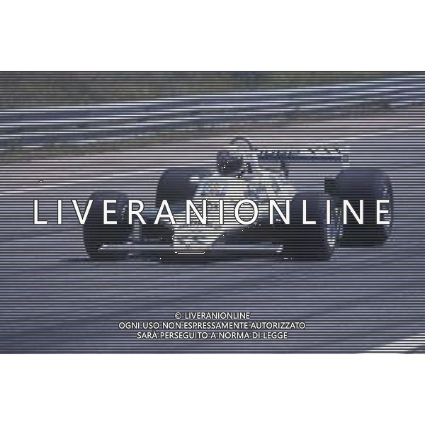 RETROSPETTIVA ALAN JONES PILOTA F1 NELLA FOTO ALAN JONES 1980 AG ALDO LIVERANI SAS