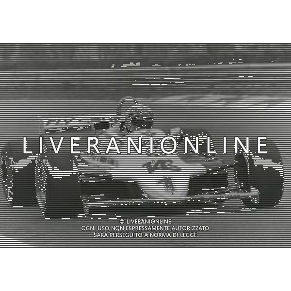 RETROSPETTIVA ALAN JONES PILOTA F1 NELLA FOTO ALAN JONES AG ALDO LIVERANI SAS