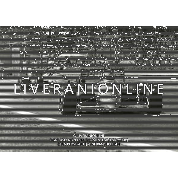 RETROSPETTIVA ALAN JONES PILOTA F1 NELLA FOTO ALAN JONES AL GP MONZA F1 1985 AG ALDO LIVERANI SAS