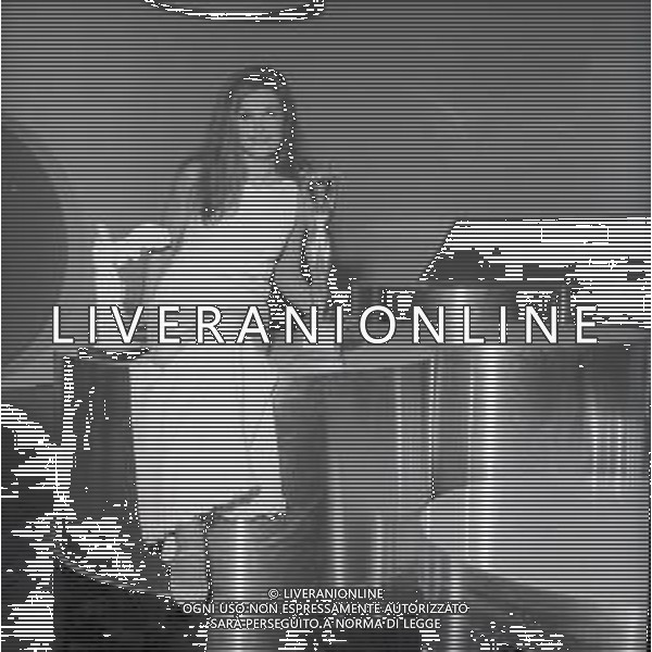 06-01-1968 TRASMISSIONE TELEVISIVA PARTITISSIMA NELLA FOTO DALIDA\' AG ALDO LIVERANI SAS