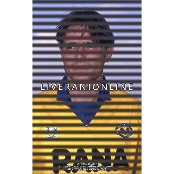 RETROSPETTIVA DRAGAN STOJKOVIC CALCIATORE NELLA FOTO DRAGAN STOJKOVIC CON LA MAGLIA DEL VERONA CALCIO 1992-93 AG ALDO LIVERANI SAS