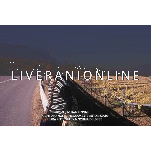 Eva Klotz è una politica italiana, appartenente alla comunità germanofona dell\'Alto Adige. Porta avanti la causa di quella parte della popolazione della provincia di Bolzano che, riconoscendosi nella comunità germanofona, ne desidera l\'autodeterminazione, nonché la secessione dell\'Alto Adige dall\'Italia e la sua annessione all\'Austria AG ALDO LIVERANI SAS