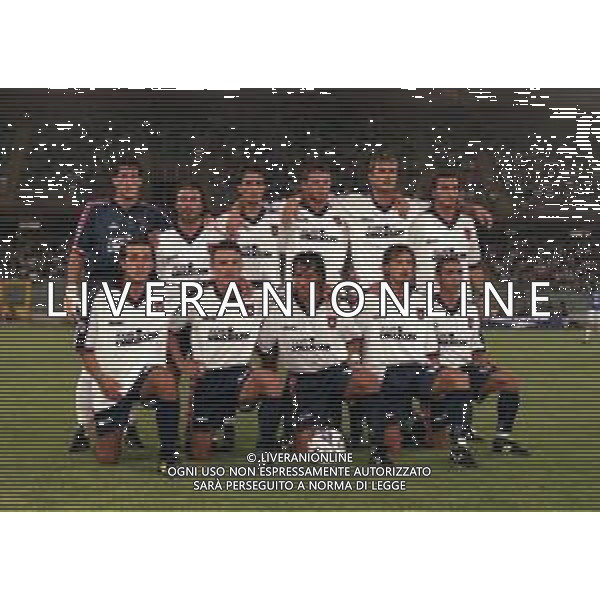 17-08-2000 GENOVA- COPPA ITALIA SAMPDORIA CROTONE NELLA FOTO FORMAZIONE CROTONE AG ALDO LIVERANI SAS