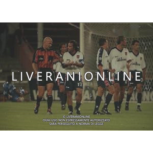 17-08-2000 GENOVA- COPPA ITALIA SAMPDORIA CROTONE NELLA FOTO ARBITRO DANILO NUCINI CON OBERDAN BIAGIONI AG ALDO LIVERANI SAS