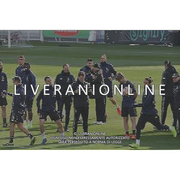 Torino 11.03.2019 11.03.2019 Allenamento Champions League Juventus vs Atletico Madrid ©Falzone/Agenzia Aldo Liverani NELLA FOTO : Massimiliano Allegri con i calciatori della Juventus
