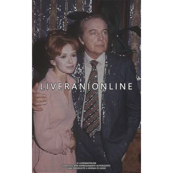 RETROSPETTIVA ROSSANO BRAZZI ATTORE E REGISTA NELLA FOTO ROSSANO BRAZZI CON LAURA EFRIKIAN AG ALDO LIVERANI SAS