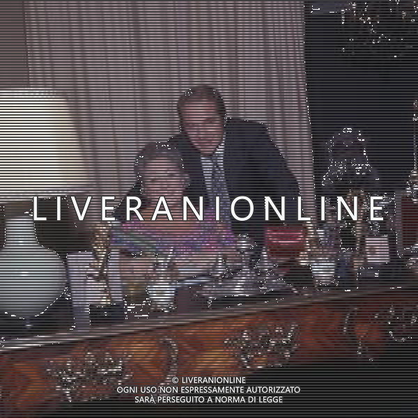 RETROSPETTIVA ROSSANO BRAZZI ATTORE E REGISTA NELLA FOTO ROSSANO BRAZZI CON LA MOGLIE LIDIA BERTOLINI AG ALDO LIVERANI SAS