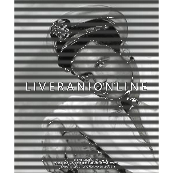 RETROSPETTIVA CLIFFORD PARKER ROBERTSON III ATTORE CINEMATOGRAFICO TEATRALE E TELEVISIVO STATUNITENSE NELLA FOTO CLIFF ROBERTSON NEL FILM PT 109 AG ALDO LIVERANI SAS