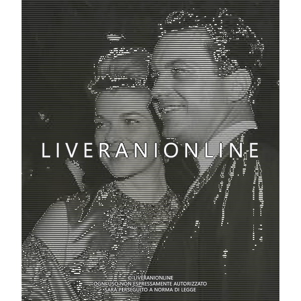RETROSPETTIVA CLIFFORD PARKER ROBERTSON III ATTORE CINEMATOGRAFICO TEATRALE E TELEVISIVO STATUNITENSE NELLA FOTO CLIFF ROBERTSON CON LOUISE KING AG ALDO LIVERANI SAS