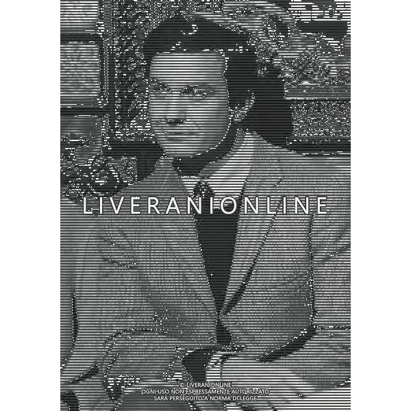 RETROSPETTIVA CLIFFORD PARKER ROBERTSON III ATTORE CINEMATOGRAFICO TEATRALE E TELEVISIVO STATUNITENSE NELLA FOTO CLIFF ROBERTSON NEL FILM INVITO A VENEZIA AG ALDO LIVERANI SAS
