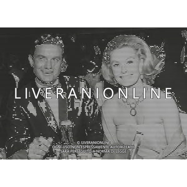 RETROSPETTIVA CLIFFORD PARKER ROBERTSON III ATTORE CINEMATOGRAFICO TEATRALE E TELEVISIVO STATUNITENSE NELLA FOTO CLIFF ROBERTSON CON DINA MERRILL A LOS ANGELES 1966 AG ALDO LIVERANI SAS