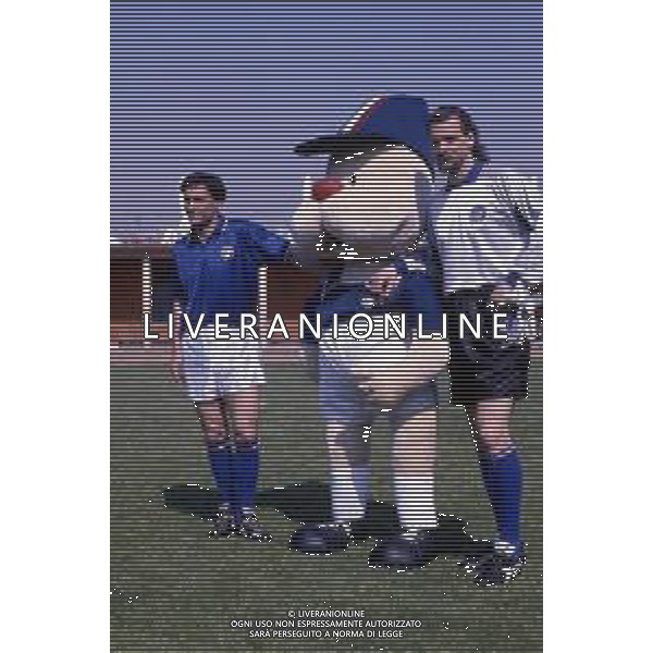 RETROSPETTIVA STEFANO TACCONI CALCIATORE NELLA FOTO STEFANO TACCONI CON SALVATORE SCHILLACI AG ALDO LIVERANI SAS