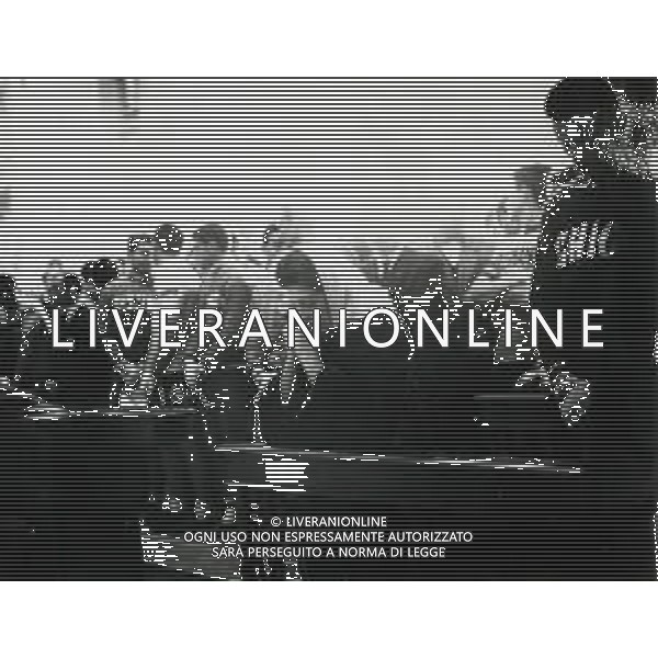 RETROSPETTIVA FAUSTO COPPI CICLISTA NELLA FOTO GIULIA OCCHINI AI FUNERALI DI FAUSTO COPPI 04-01-1960 FOTO GM-DFP-AG ALDO LIVERANI SAS