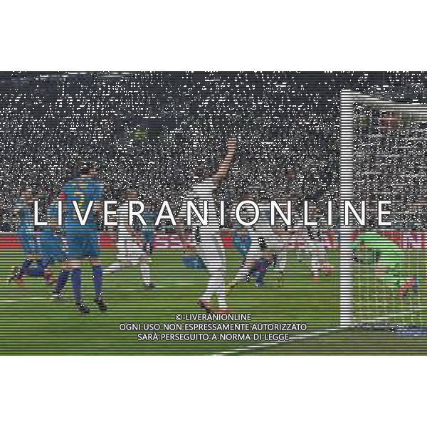 Torino 12.03.2019 Allianz Stadium 12.03.2019 Ottavi di finale Champions League Juventus vs Atletico Madrid ©Falzone/Agenzia Aldo Liverani NELLA FOTO : CRISTIANO RONALDO anticipa il portiere