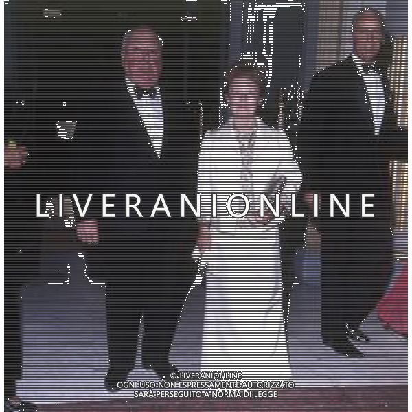 RETROSPETTIVA ALFRED HITCHCOCK REGISTA E SCENEGGIATORE NELLA FOTO ALFRED HITCHCOCK CON LA MOGLIE ALMA REVILLE AG ALDO LIVERANI SAS