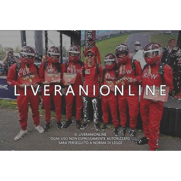 Sebastian Vettel (GER) Ferrari with fans. 15.03.2019. Formula 1 World Championship, Rd 1, Australian Grand Prix, Albert Park, Melbourne, Australia, Practice Day. / AGENZIA ALDO LIVERANI SAS - ITALY ONLY EDITORIAL USE ONLY - F1 GP Australia Melbourne, Prove Libere 15.03.2019