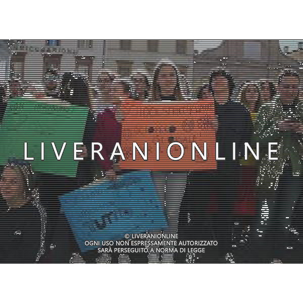 Global strike for future - Sciopero globale per il clima Rimini - 15.03.2019 Nella Foto: Global strike for future Sciopero globale per il clima, manifestazione in piazza Cavour e pulizia della spiaggia /Ph.Vitez-Ag. Aldo Liverani