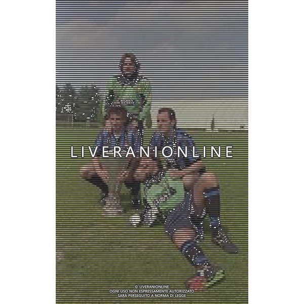 24-05-1991 APPIANO GENTILE FOTO UFFICIALE CON I GIOCATORI DELL\'INTER CON LA COPPA UEFA NELLA FOTO ASTUTILIO MALGIOGLIO-ANDREA MANDORLINI-SERGIO BATTISTINI E WALTER ZENGA CON LA COPPA UEFA AG ALDO LIVERANI SAS