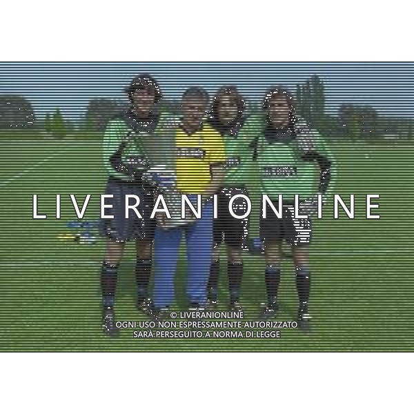 24-05-1991 APPIANO GENTILE FOTO UFFICIALE CON I GIOCATORI DELL\'INTER CON LA COPPA UEFA NELLA FOTO WALTER ZENGA-LUCIANO CASTELLINI-ASTUTILIO MALGIOGLIO E LUCIANO BODINI CON LA COPPA UEFA AG ALDO LIVERANI SAS