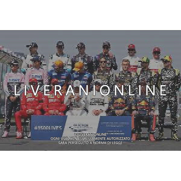 The drivers\' start of season group photograph. 17.03.2019. Formula 1 World Championship, Rd 1, Australian Grand Prix, Albert Park, Melbourne, Australia, Race Day. / AGENZIA ALDO LIVERANI SAS - ITALY ONLY EDITORIAL USE ONLY - F1 GP AUSTRALIA MELBOURNE GARA 17.03.2019.