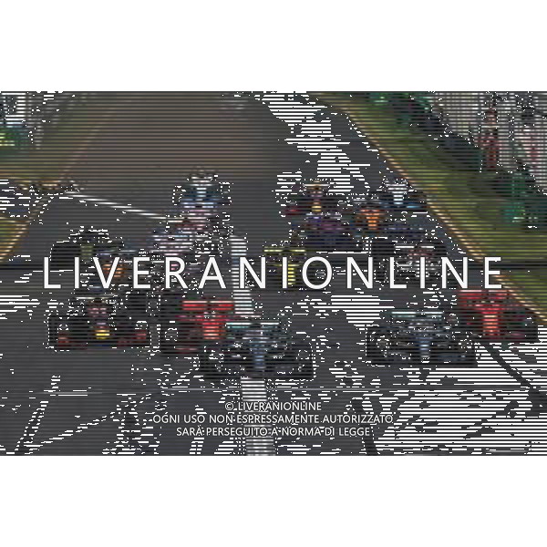 Valtteri Bottas (FIN) Mercedes AMG F1 W10 leads at the start of the race. 17.03.2019. Formula 1 World Championship, Rd 1, Australian Grand Prix, Albert Park, Melbourne, Australia, Race Day. / AGENZIA ALDO LIVERANI SAS - ITALY ONLY EDITORIAL USE ONLY - F1 GP AUSTRALIA MELBOURNE GARA 17.03.2019.