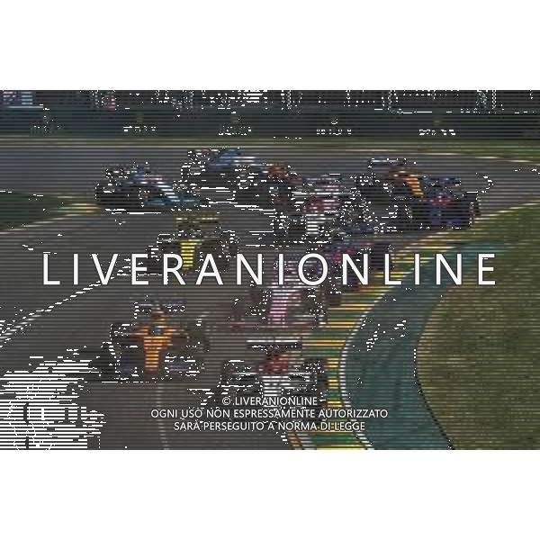 Kimi Raikkonen (FIN) Alfa Romeo Racing C38 at the start of the race. 17.03.2019. Formula 1 World Championship, Rd 1, Australian Grand Prix, Albert Park, Melbourne, Australia, Race Day. / AGENZIA ALDO LIVERANI SAS - ITALY ONLY EDITORIAL USE ONLY - F1 GP AUSTRALIA MELBOURNE GARA 17.03.2019.