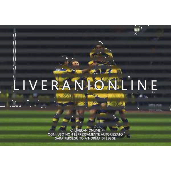 12-05-1999 MOSCA- FINALE DI COPPA UEFA PARMA-OLYMPIQUE MARSIGLIA 3-0 NELLA FOTO I GIOCATORI DEL PARMA CALCIO FESTEGGIANO CON LA COPPA UEFA AG ALDO LIVERANI SAS