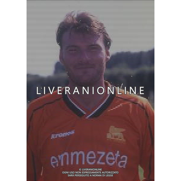 RETROSPETTIVA MASSIMO TAIBI CALCIATORE NELLA FOTO MASSIMO TAIBI CON LA MAGLIA DEL VENEZIA CALCIO AG ALDO LIVERANI SAS
