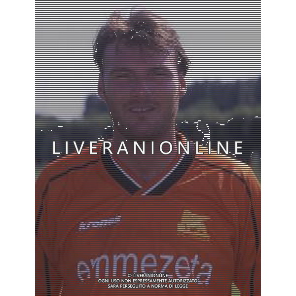 RETROSPETTIVA MASSIMO TAIBI CALCIATORE NELLA FOTO MASSIMO TAIBI CON LA MAGLIA DEL VENEZIA CALCIO AG ALDO LIVERANI SAS