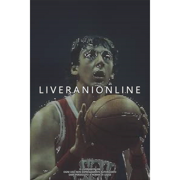 RETROSPETTIVA WALTER MAGNIFICO BASKET NELLA FOTO WALTER MAGNIFICO CON LA MAGLIA DELLA SCAVOLINI PESARO AG ALDO LIVERANI SAS