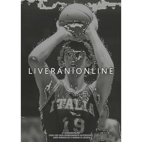 RETROSPETTIVA WALTER MAGNIFICO BASKET NELLA FOTO WALTER MAGNIFICO CON LA MAGLIA DELLA NAZIONALE ITALIANA AG ALDO LIVERANI SAS
