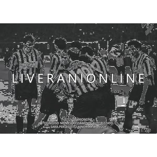23-04-1997 TORINO-COPPA DEI CAMPIONI JUVENTUS AJAX 4-1 NELLA FOTO ABBRACCI GIOCATORI JUVENTUS AG ALDO LIVERANI SAS