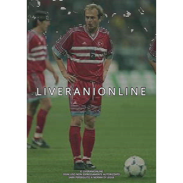 09-10-1999 MONACO DI BAVIERA QUALIFICAZIONI AI MONDIALI DI CALCIO GERMANIA TURCHIA NELLA FOTO ABDULLAH ERCAN AG ALDO LIVERANI SAS